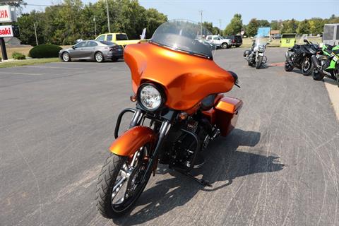 2002 Harley-Davidson FLHTC/FLHTCI Electra Glide® Classic in Janesville, Wisconsin - Photo 4