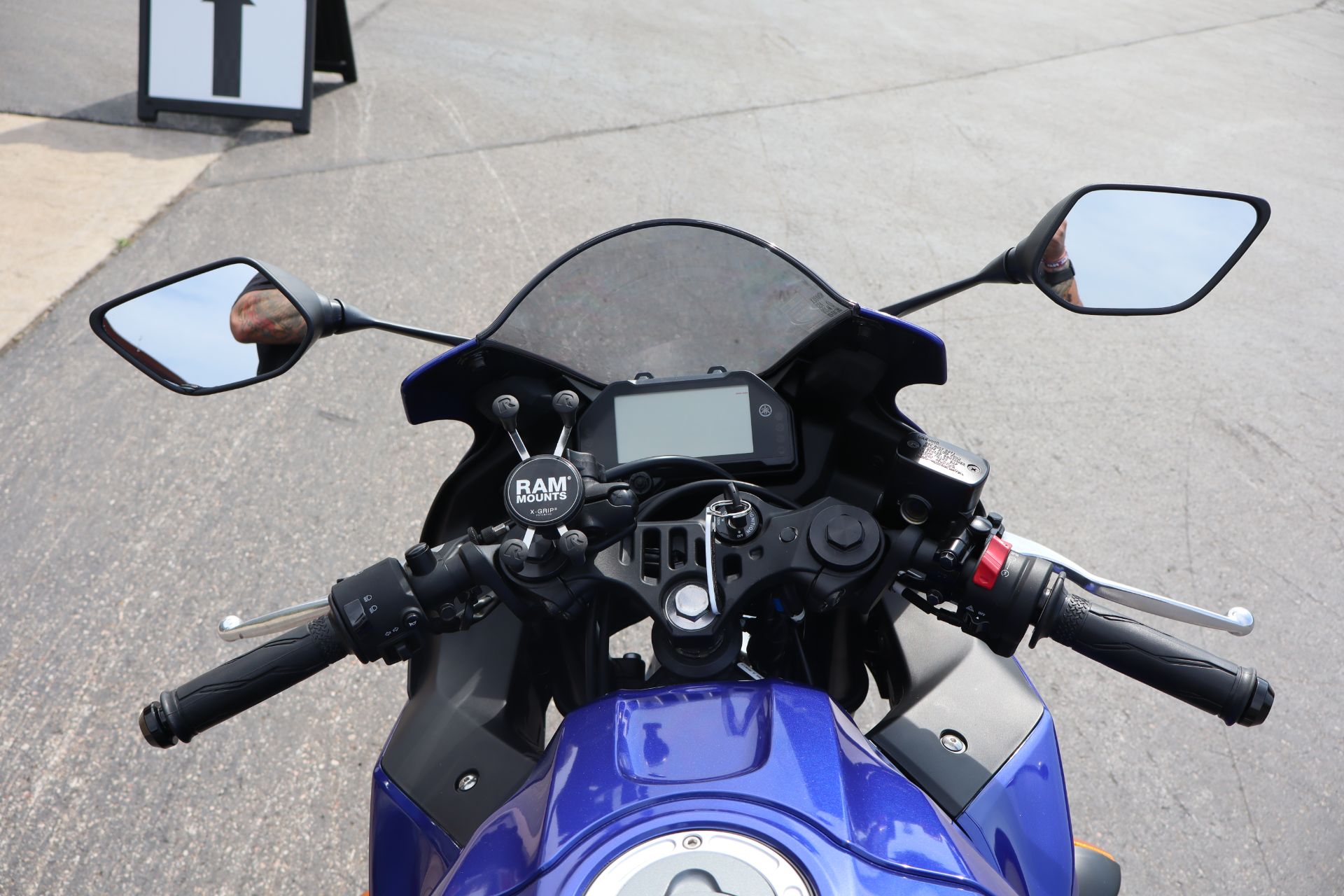 2023 Yamaha YZF-R3 ABS in Janesville, Wisconsin - Photo 18