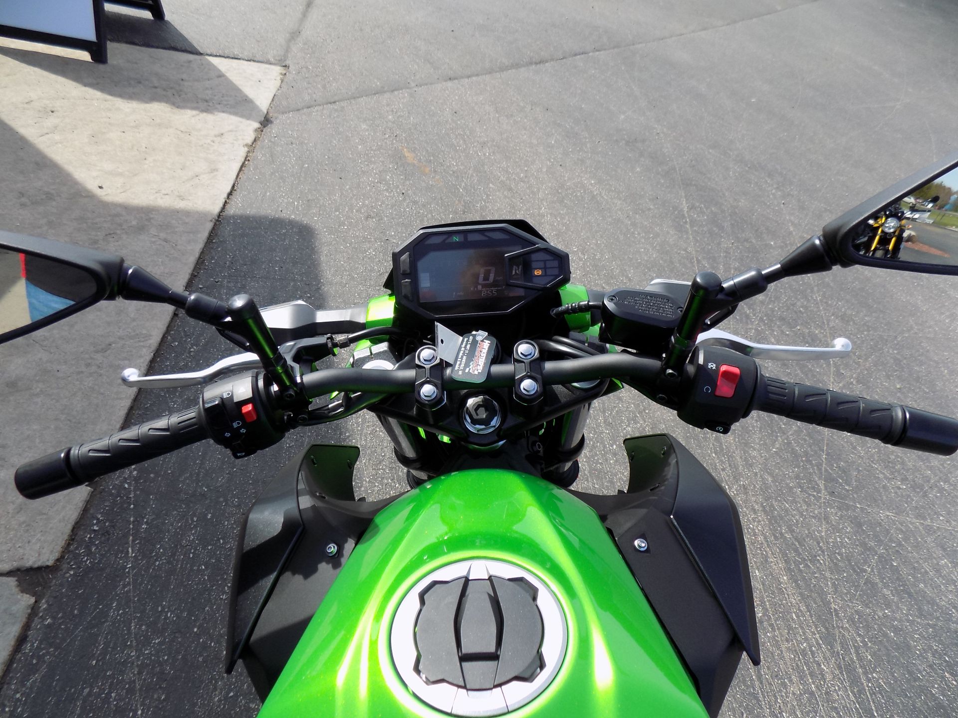 2024 Kawasaki Z500 ABS in Janesville, Wisconsin - Photo 16