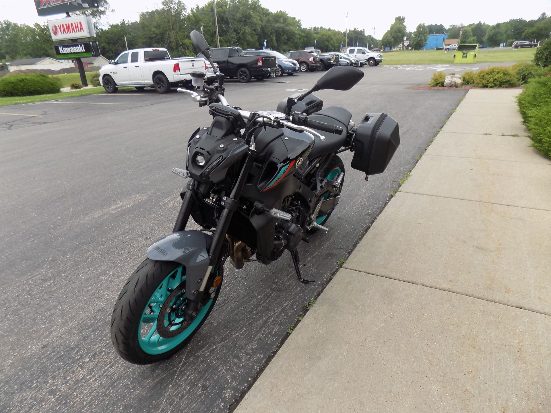 2023 Yamaha MT-09 in Janesville, Wisconsin - Photo 4