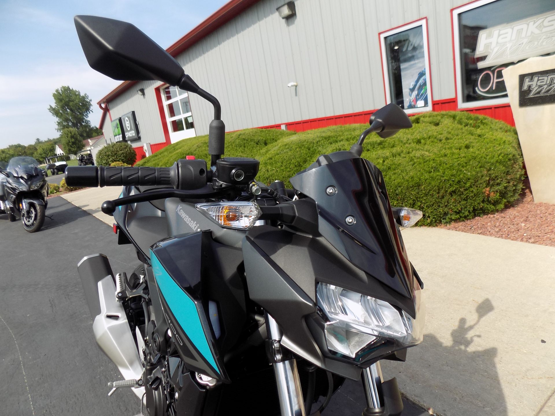 2023 Kawasaki Z400 ABS in Janesville, Wisconsin - Photo 10