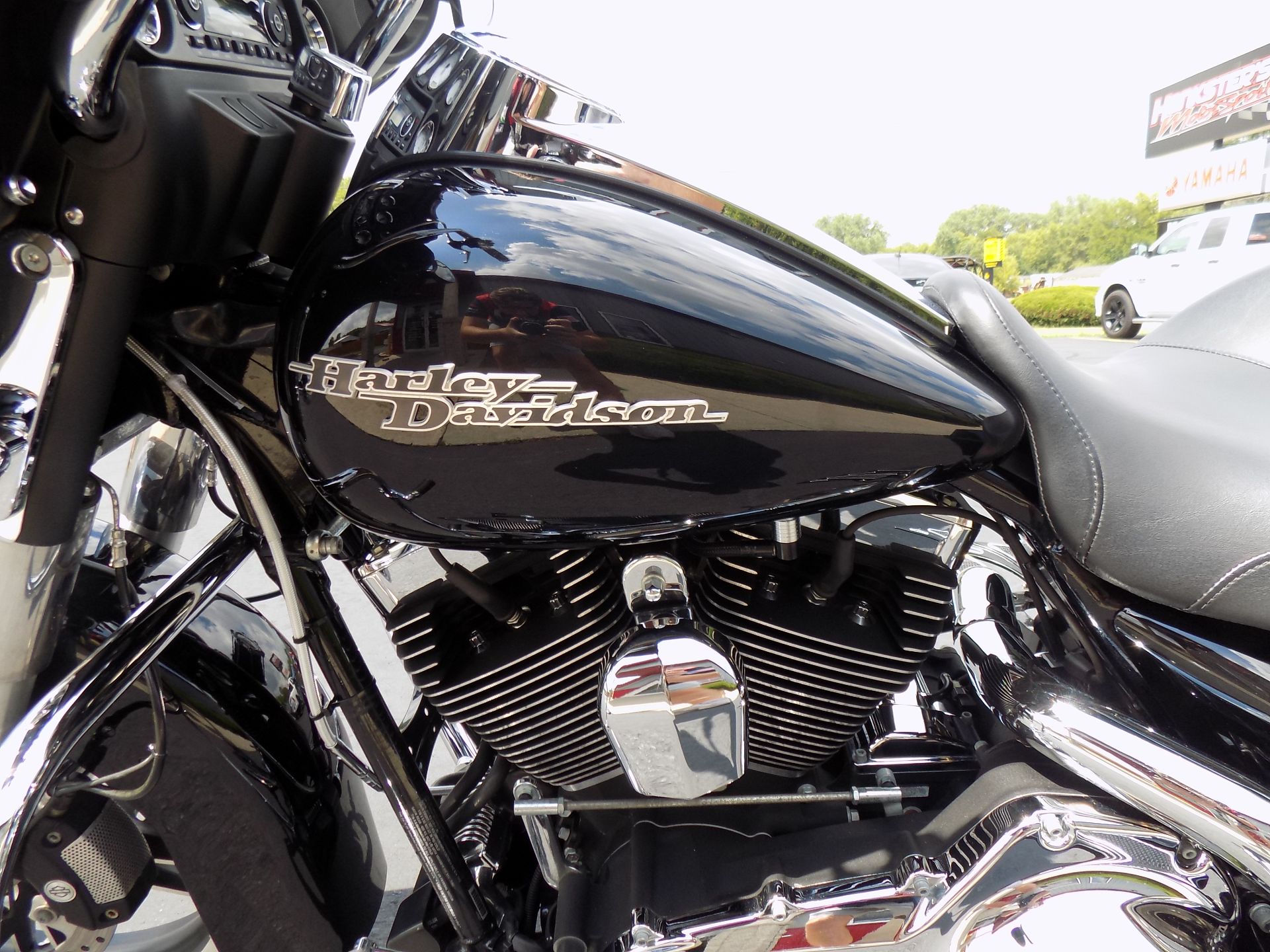 2012 Harley-Davidson Street Glide® in Janesville, Wisconsin - Photo 17