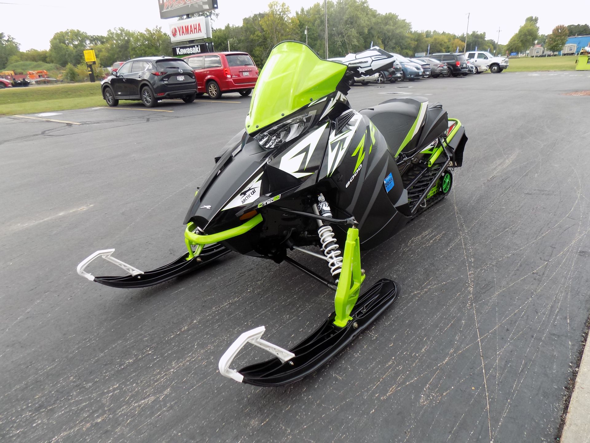 2018 Arctic Cat ZR 8000 Limited ES 129 in Janesville, Wisconsin - Photo 5