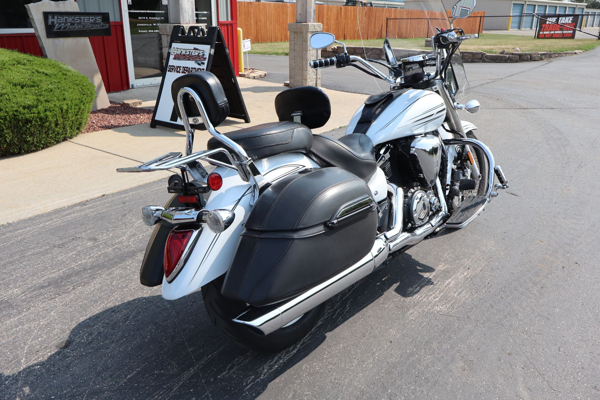 2009 Yamaha V Star 1300 Tourer in Janesville, Wisconsin - Photo 9