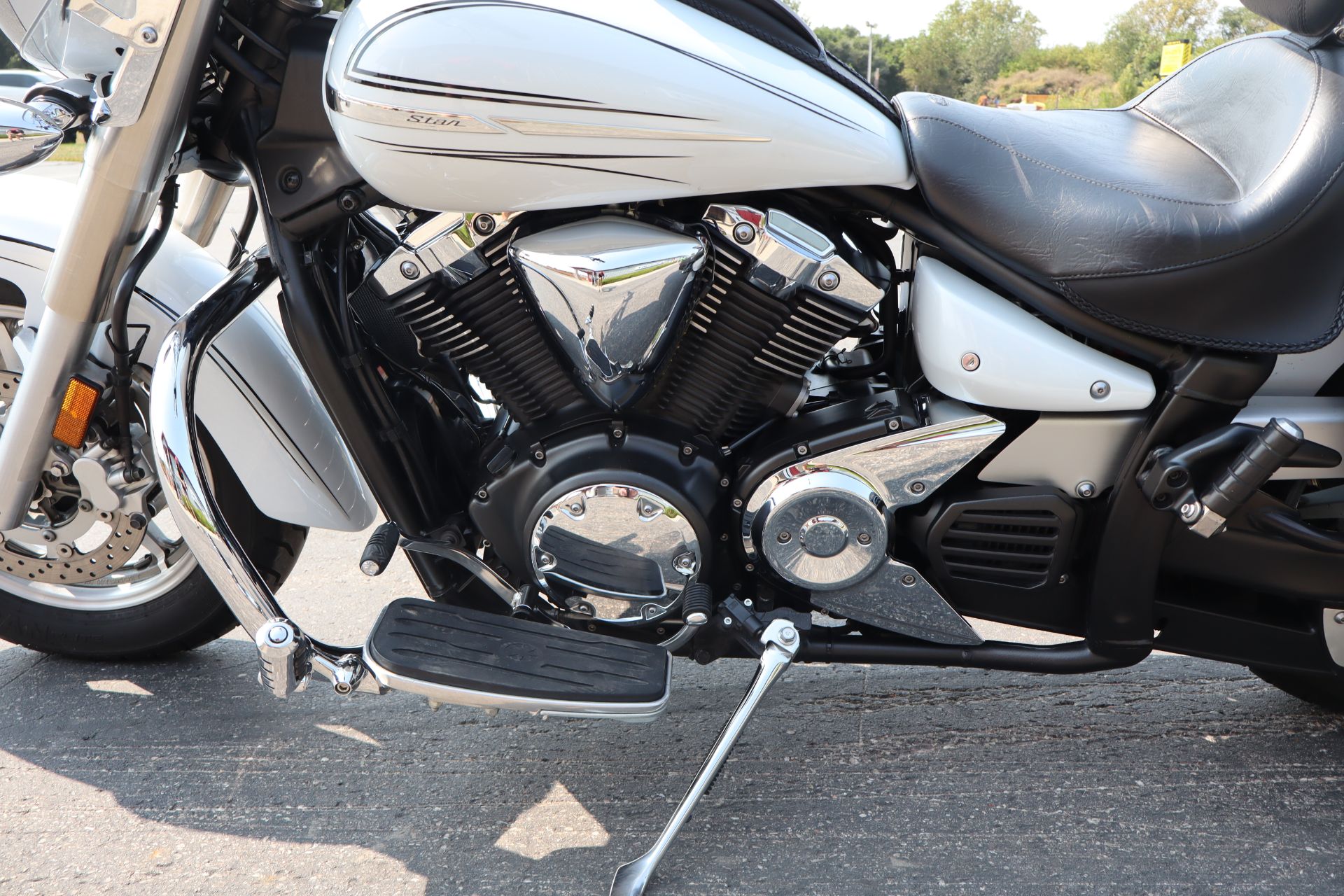 2009 Yamaha V Star 1300 Tourer in Janesville, Wisconsin - Photo 16