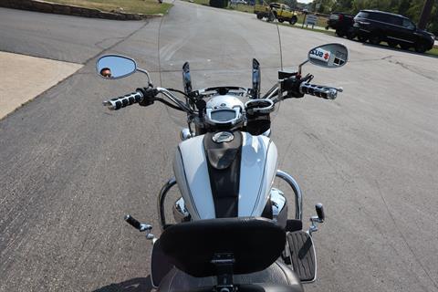 2009 Yamaha V Star 1300 Tourer in Janesville, Wisconsin - Photo 19