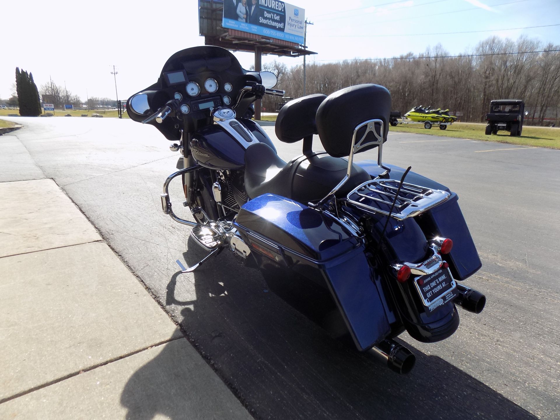 2012 Harley-Davidson Street Glide® in Janesville, Wisconsin - Photo 7