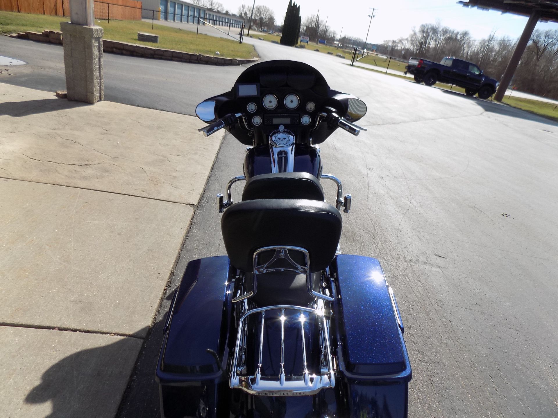 2012 Harley-Davidson Street Glide® in Janesville, Wisconsin - Photo 13