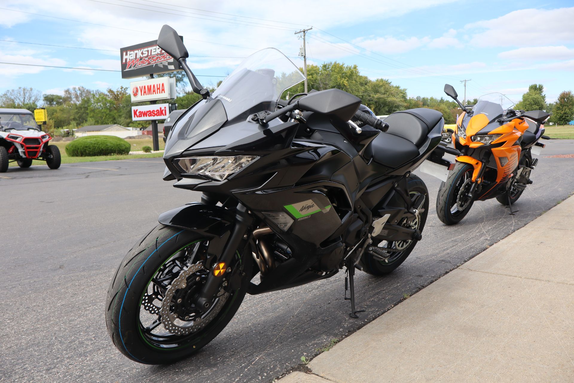 2025 Kawasaki Ninja 650 in Janesville, Wisconsin - Photo 4