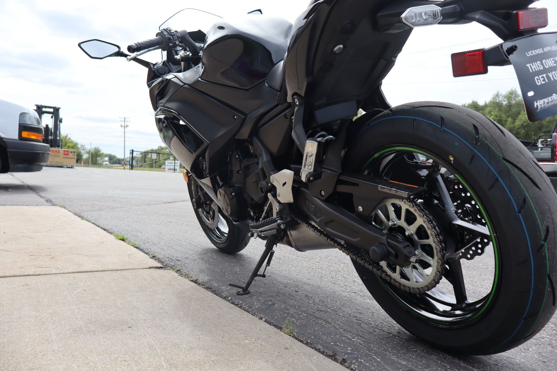 2025 Kawasaki Ninja 650 in Janesville, Wisconsin - Photo 15