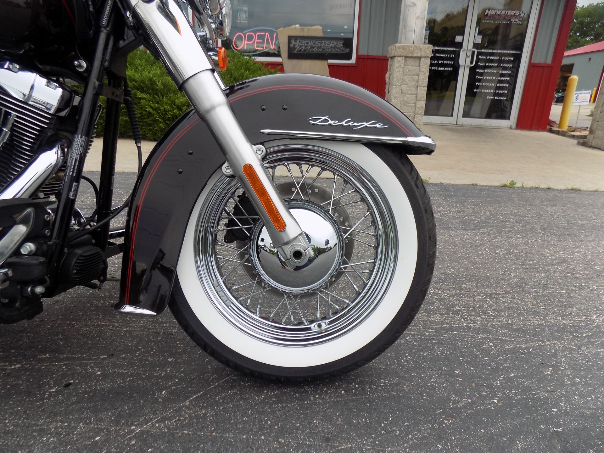 2011 Harley-Davidson Softail® Deluxe in Janesville, Wisconsin - Photo 11