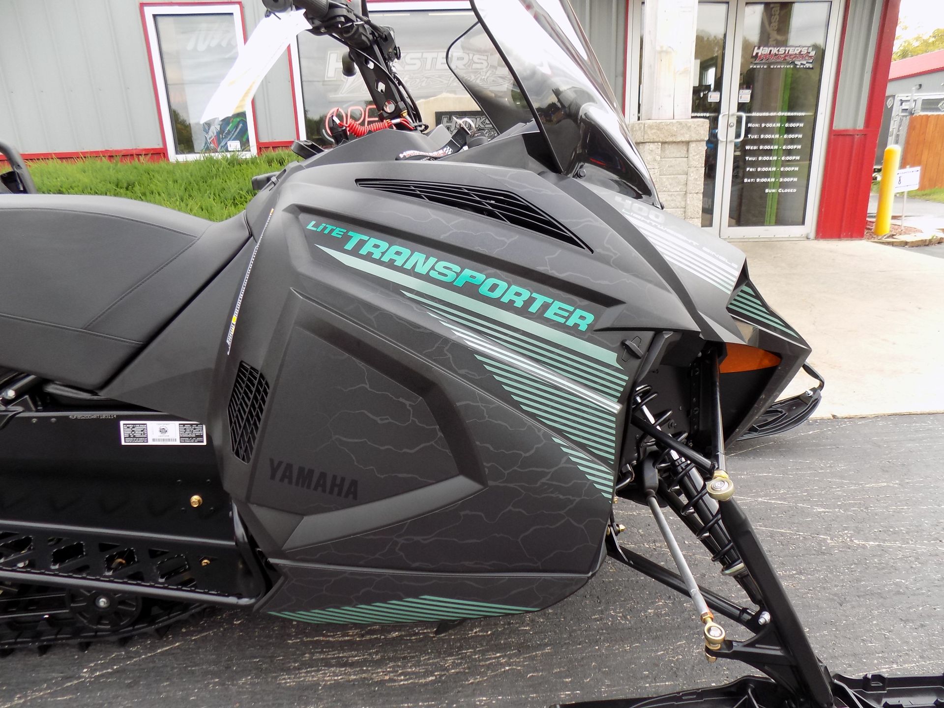 2024 Yamaha Transporter Lite 2-Up in Janesville, Wisconsin - Photo 9