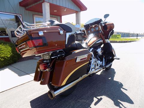 2008 Harley-Davidson CVO™ Screamin' Eagle® Ultra Classic® Electra Glide® in Janesville, Wisconsin - Photo 9