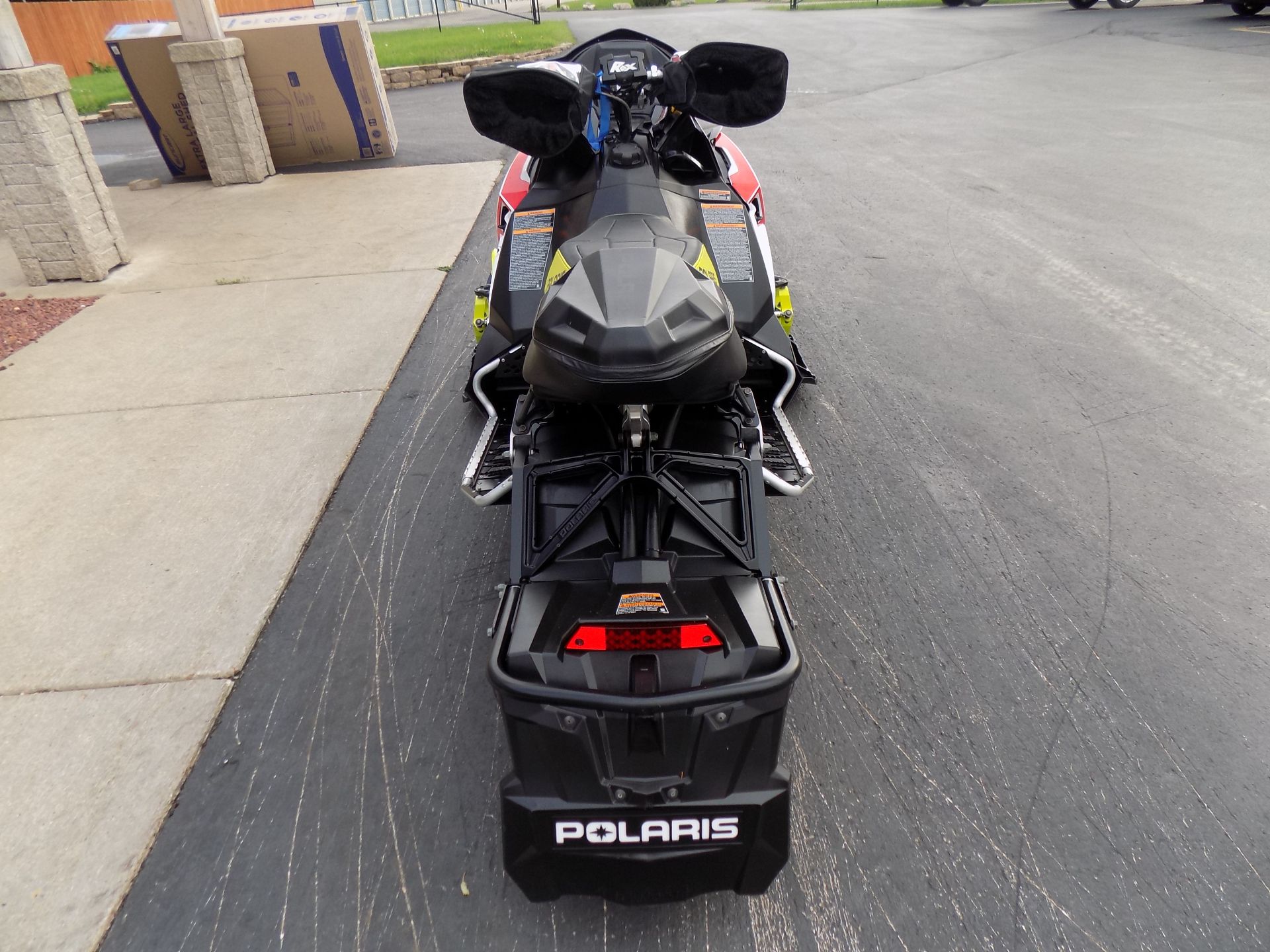 2018 Polaris 800 RUSH PRO-S SnowCheck Select in Janesville, Wisconsin - Photo 7