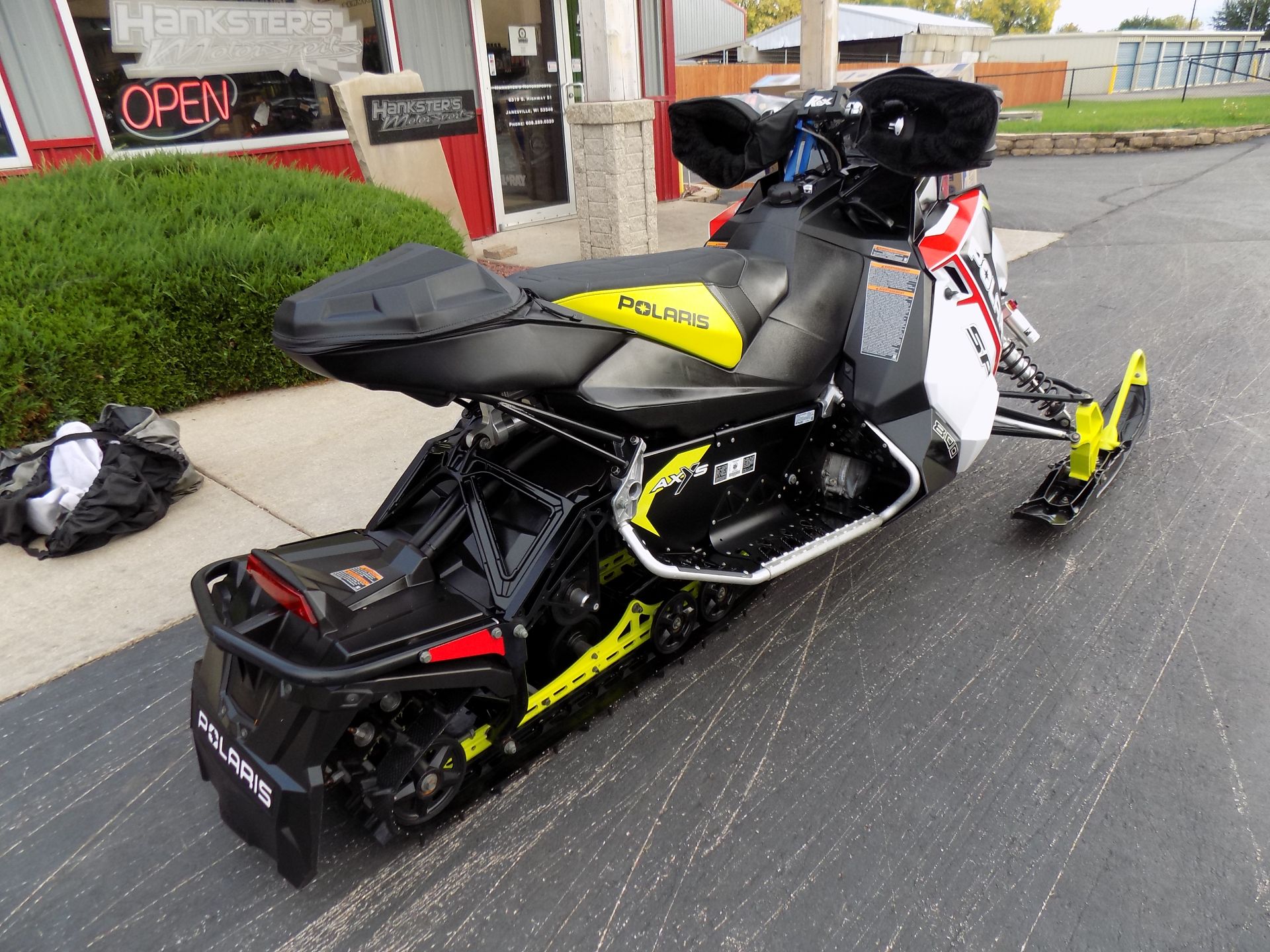 2018 Polaris 800 RUSH PRO-S SnowCheck Select in Janesville, Wisconsin - Photo 10