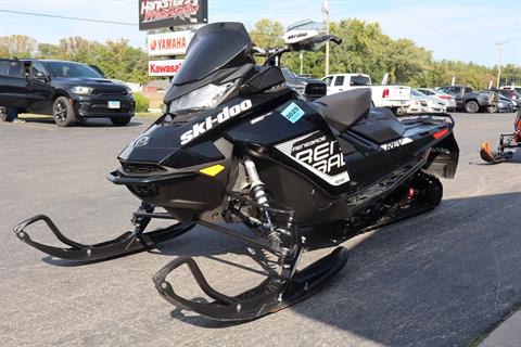 2017 Ski-Doo Renegade Adrenaline 850 E-TEC in Janesville, Wisconsin - Photo 4