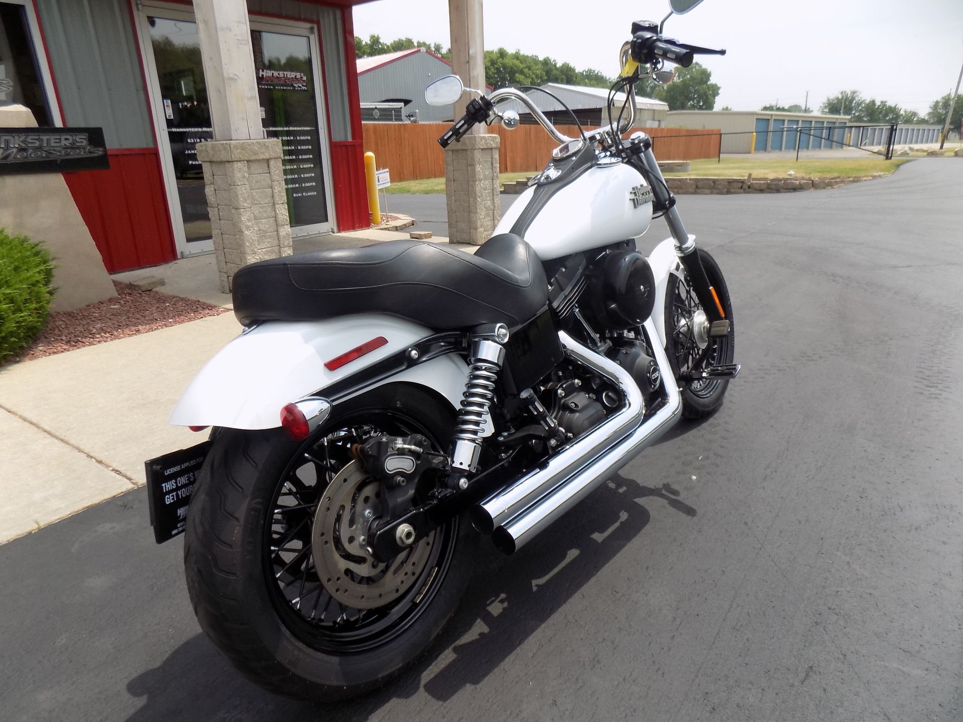 2016 Harley-Davidson Street Bob® in Janesville, Wisconsin - Photo 8