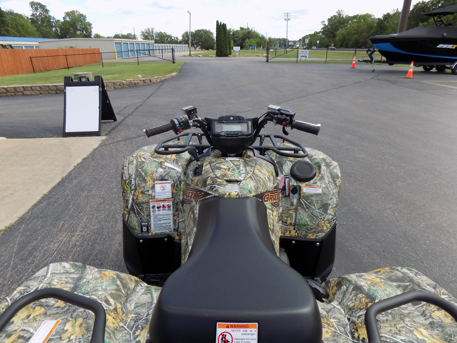 2024 Yamaha Grizzly EPS Camo in Janesville, Wisconsin - Photo 16