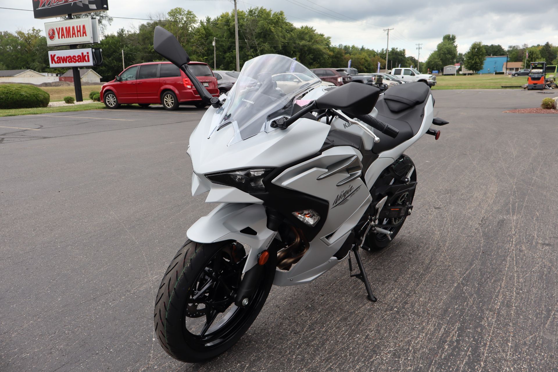 2024 Kawasaki Ninja 500 ABS in Janesville, Wisconsin - Photo 4