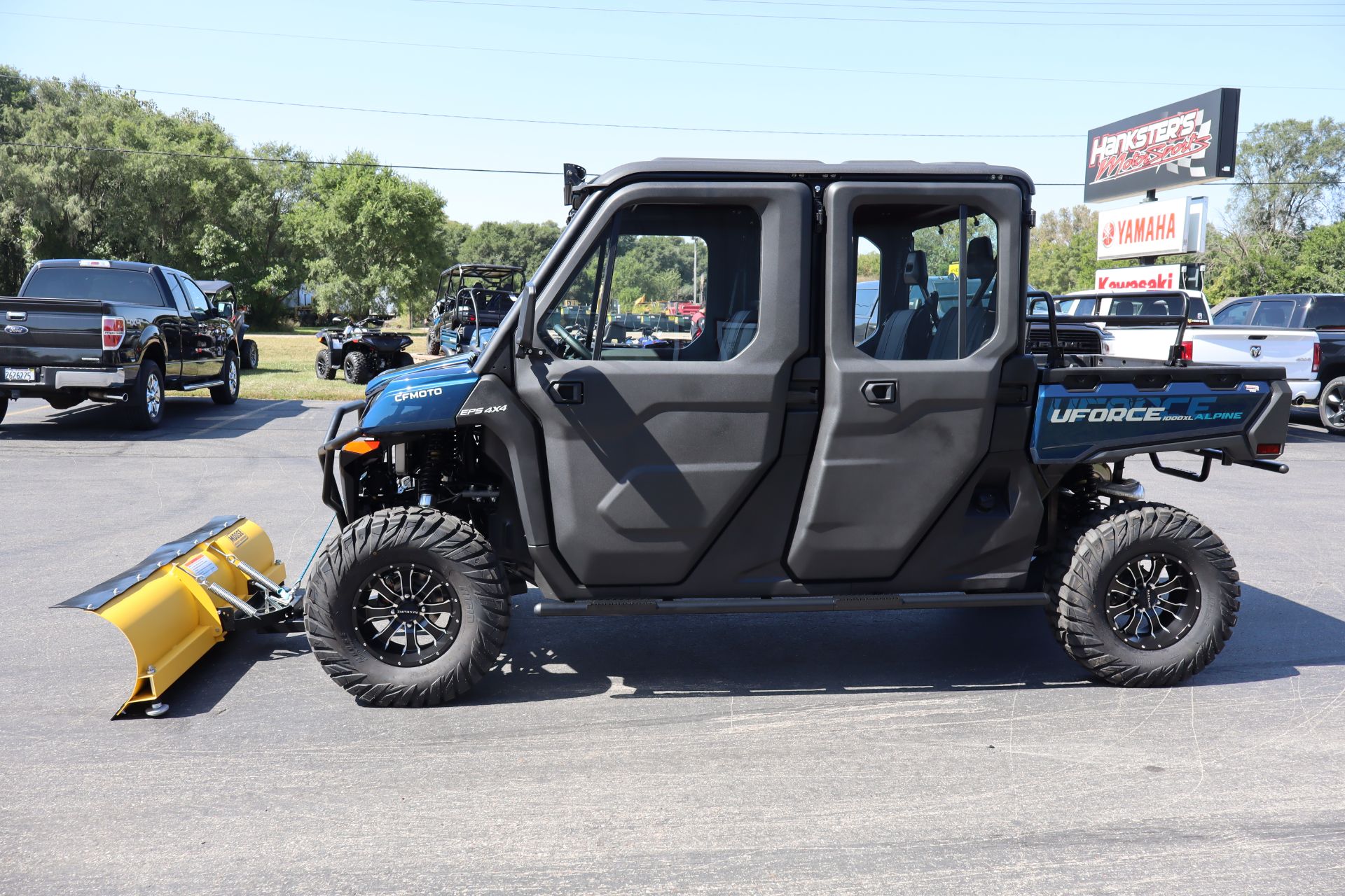 2024 CFMOTO UFORCE 1000 XL Alpine in Janesville, Wisconsin - Photo 5