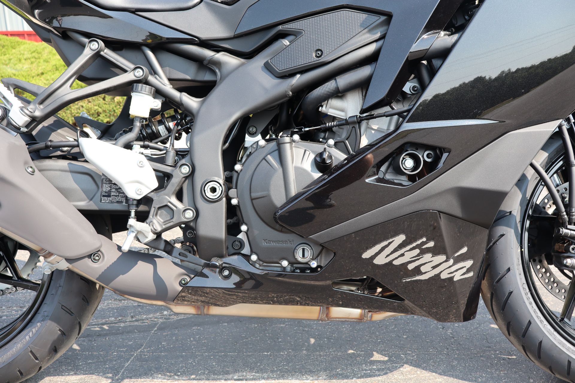 2024 Kawasaki Ninja ZX-4R ABS in Janesville, Wisconsin - Photo 10