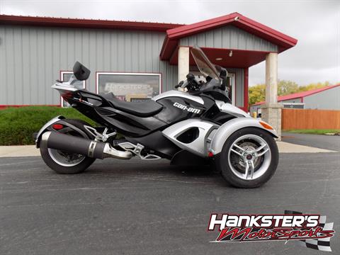 2009 Can-Am Spyder™ GS Roadster with SM5 Transmission (manual) in Janesville, Wisconsin - Photo 1