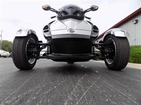 2009 Can-Am Spyder™ GS Roadster with SM5 Transmission (manual) in Janesville, Wisconsin - Photo 11