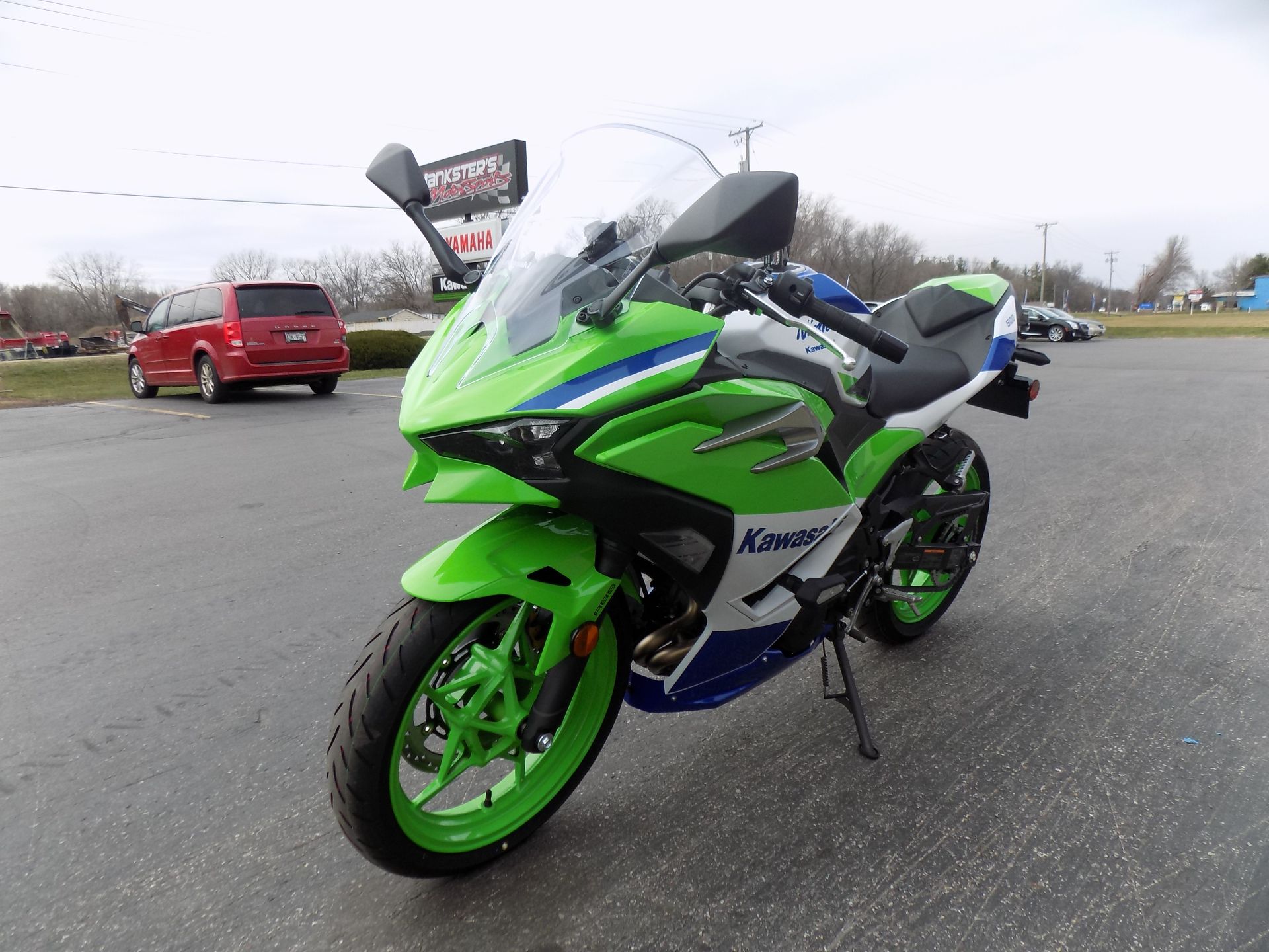 2024 Kawasaki Ninja 500 SE 40th Anniversary Edition ABS in Janesville, Wisconsin - Photo 4