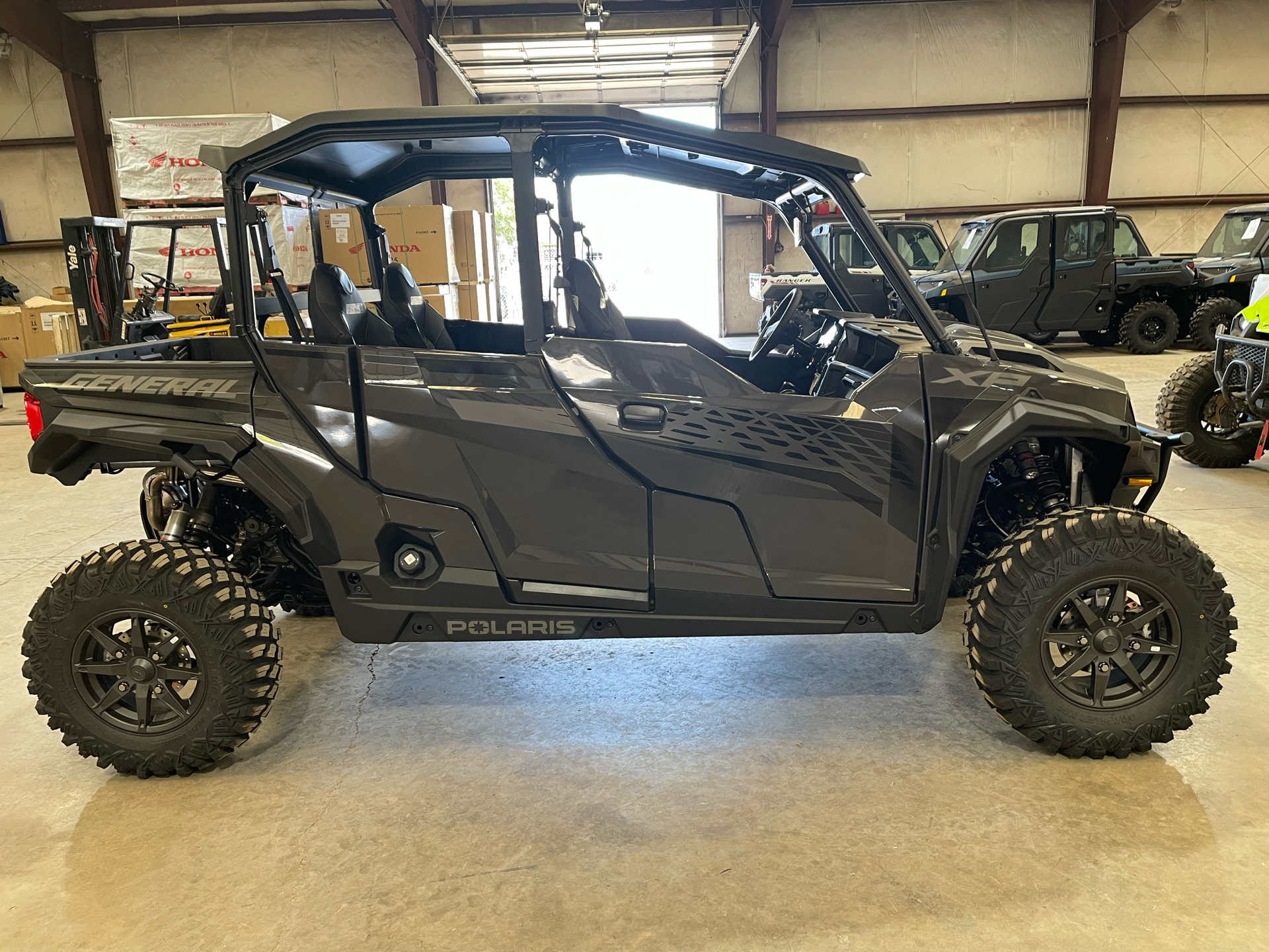 2025 Polaris General XP 4 1000 Premium in Amarillo, Texas - Photo 3