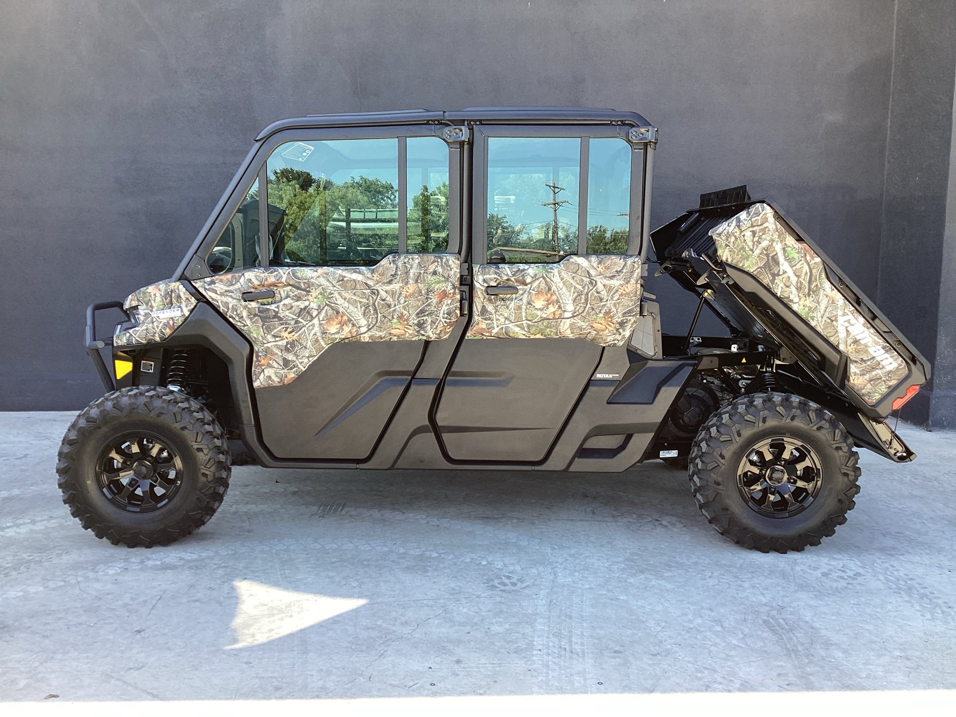 2024 Can-Am Defender MAX Limited in Roswell, New Mexico - Photo 9