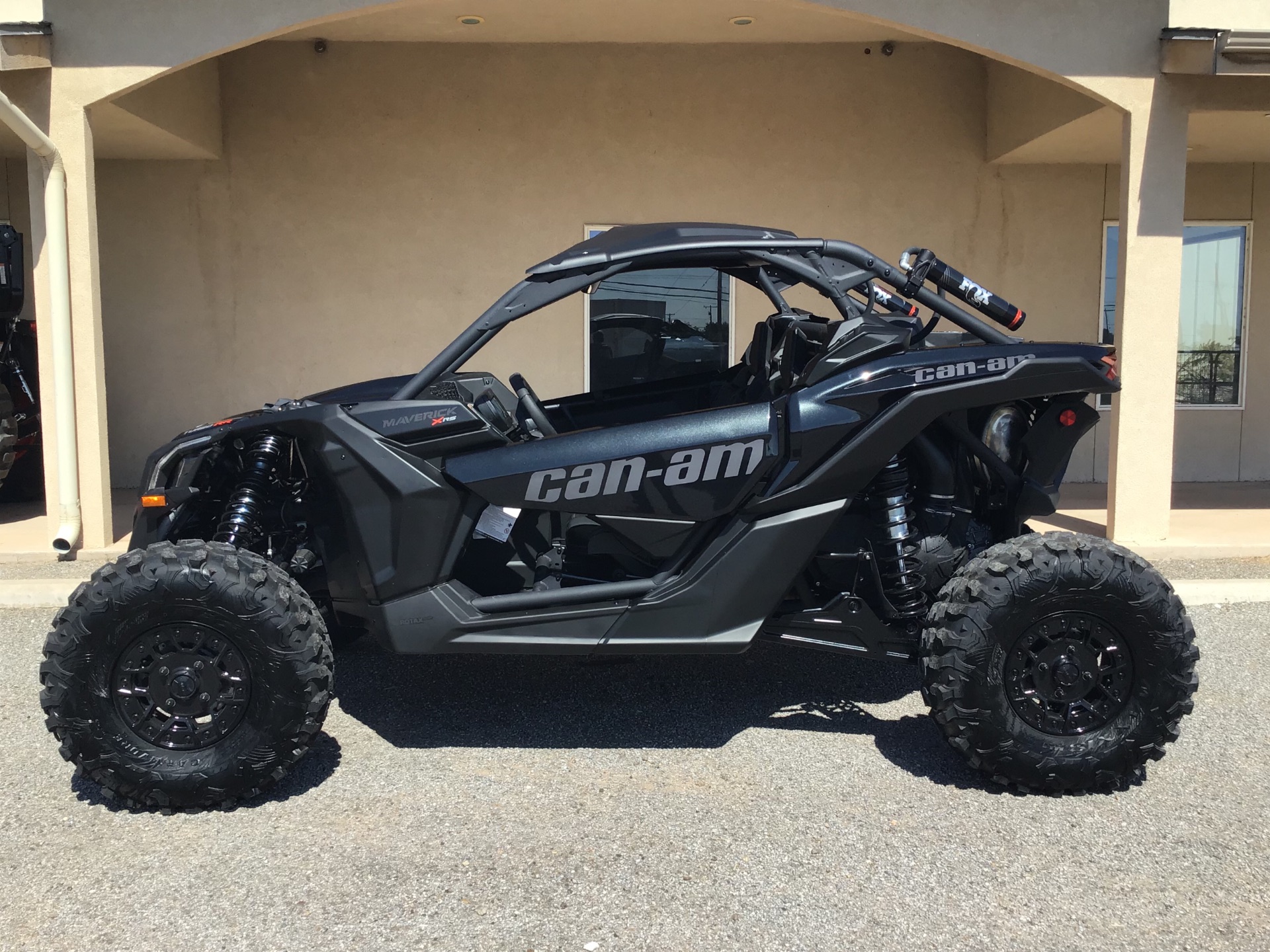 2023 Can-Am Maverick X3 X RS Turbo RR with Smart-Shox 72 in Roswell, New Mexico - Photo 2