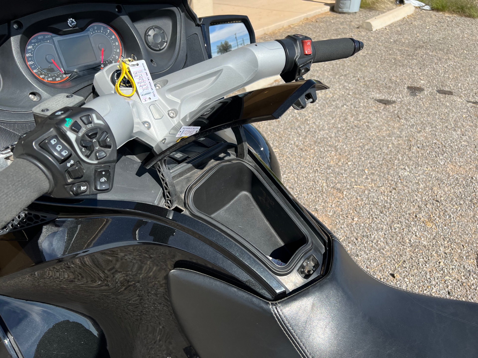 2015 Can-Am Spyder® RT SM6 in Roswell, New Mexico - Photo 13