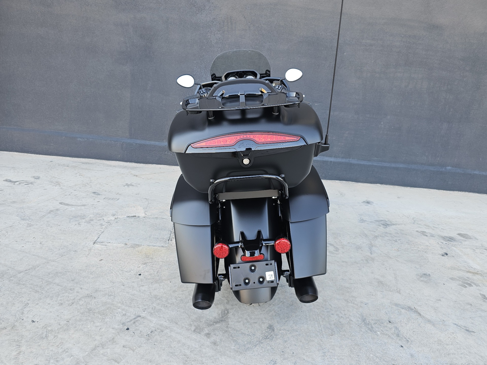 2024 Indian Motorcycle Pursuit® Dark Horse® with PowerBand Audio Package in Abilene, Texas - Photo 4