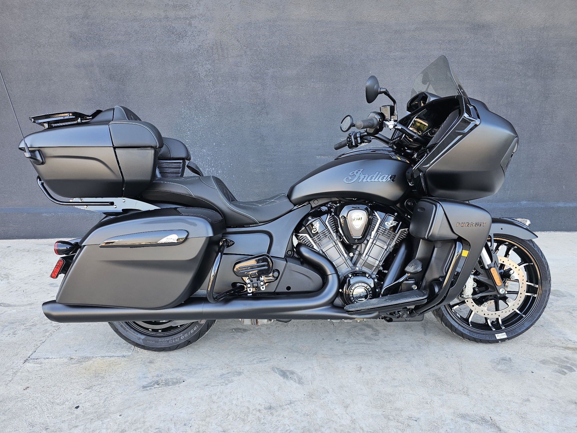 2024 Indian Motorcycle Pursuit® Dark Horse® with PowerBand Audio Package in Abilene, Texas - Photo 2