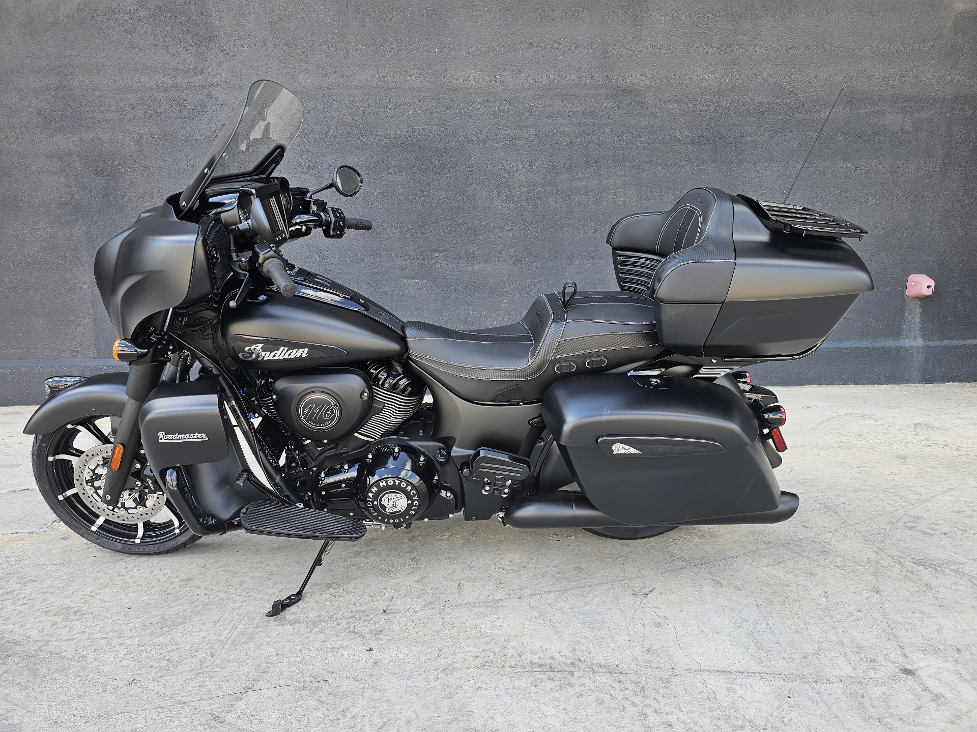 2024 Indian Motorcycle Roadmaster® Dark Horse® in Abilene, Texas - Photo 1