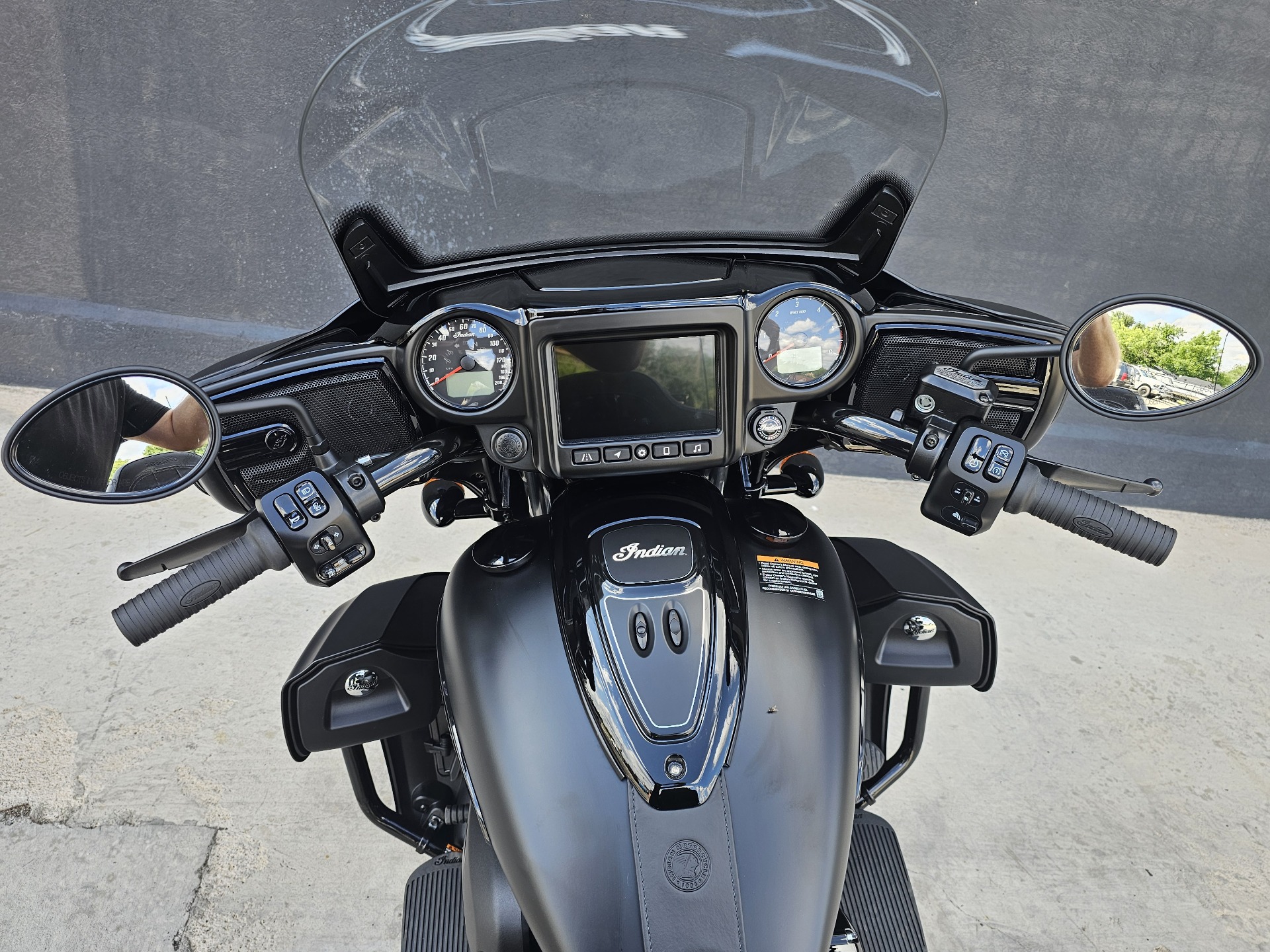 2024 Indian Motorcycle Roadmaster® Dark Horse® in Abilene, Texas - Photo 5