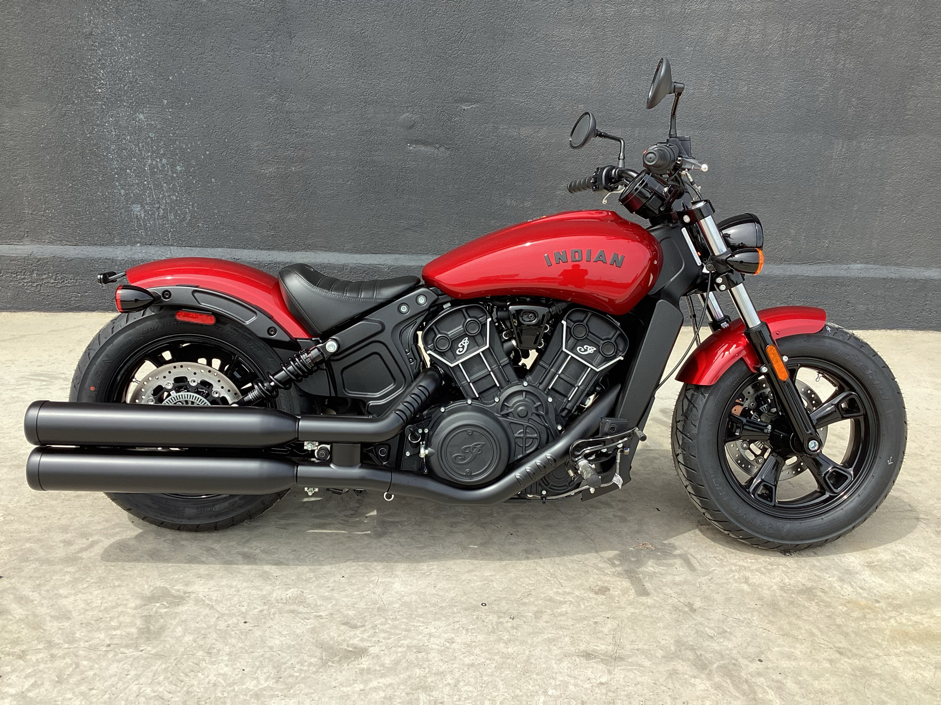 2024 Indian Motorcycle Scout® Bobber Sixty ABS in Abilene, Texas - Photo 2