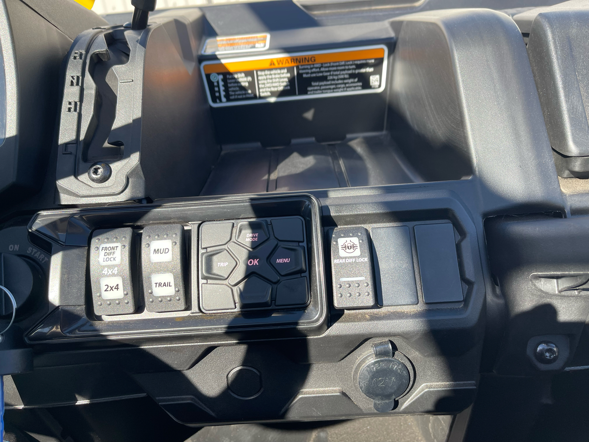 2024 Can-Am Defender X MR With Half Doors in Amarillo, Texas - Photo 6