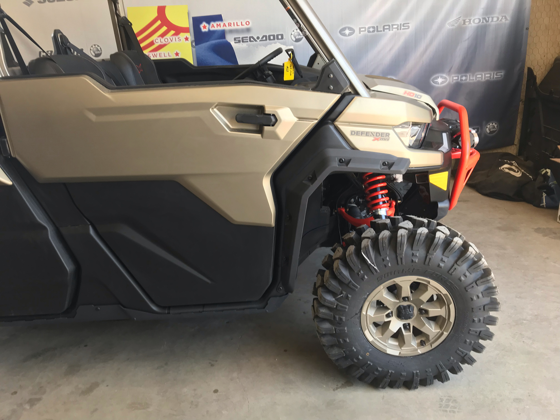 2023 Can-Am Defender MAX X MR With Half Doors HD10 in Amarillo, Texas - Photo 2
