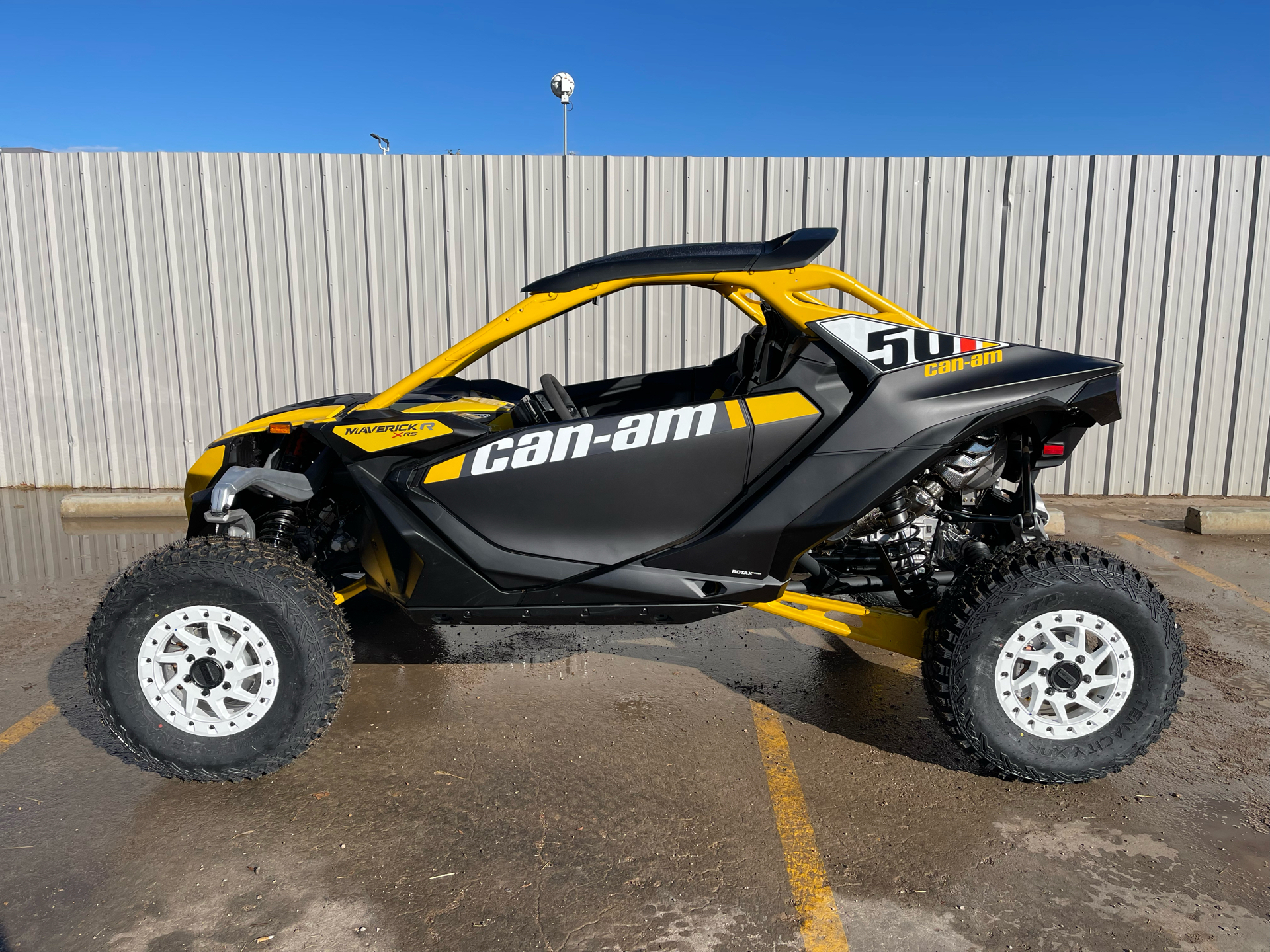 2024 Can-Am Maverick R X RS with Smart-Shox in Amarillo, Texas - Photo 3