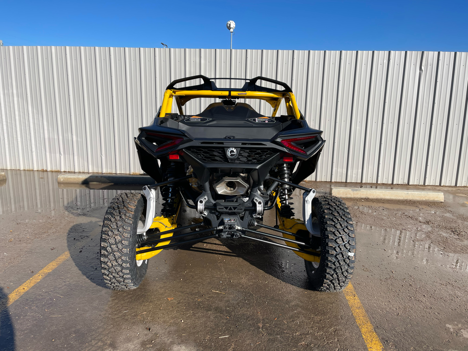 2024 Can-Am Maverick R X RS with Smart-Shox in Amarillo, Texas - Photo 4