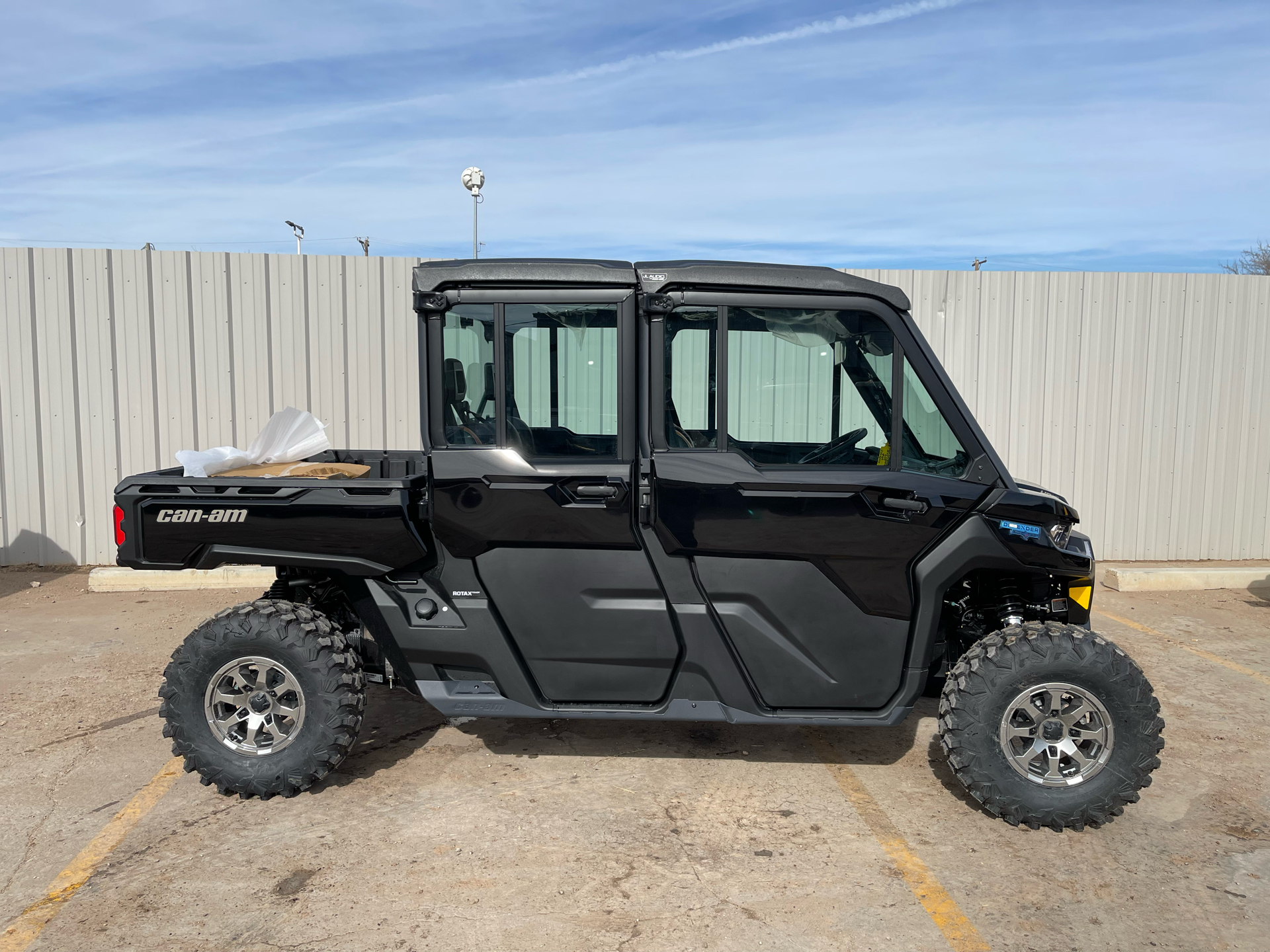 2024 Can-Am Defender MAX Lone Star CAB HD10 in Amarillo, Texas - Photo 1