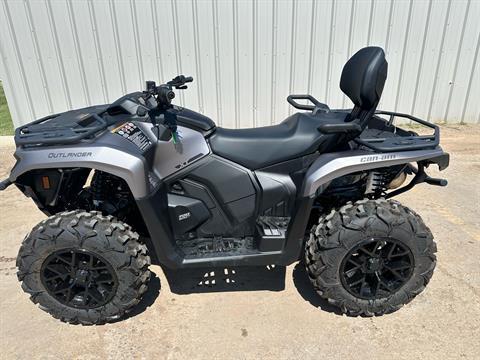 2025 Can-Am Outlander MAX XT 700 in Amarillo, Texas - Photo 1