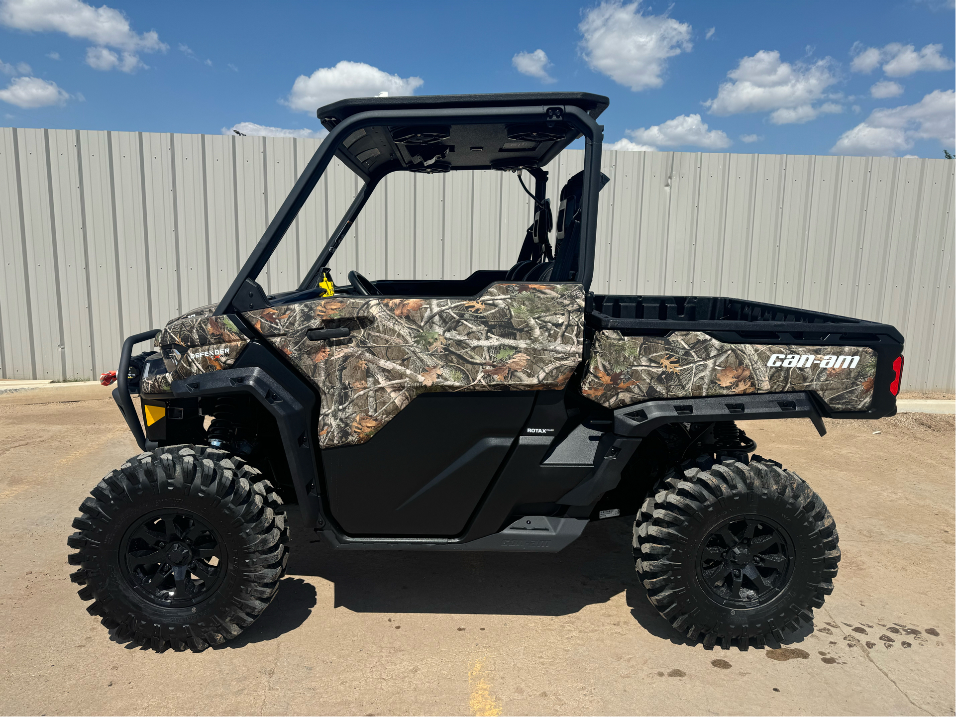 2025 Can-Am Defender X MR With Half-Doors in Amarillo, Texas - Photo 3