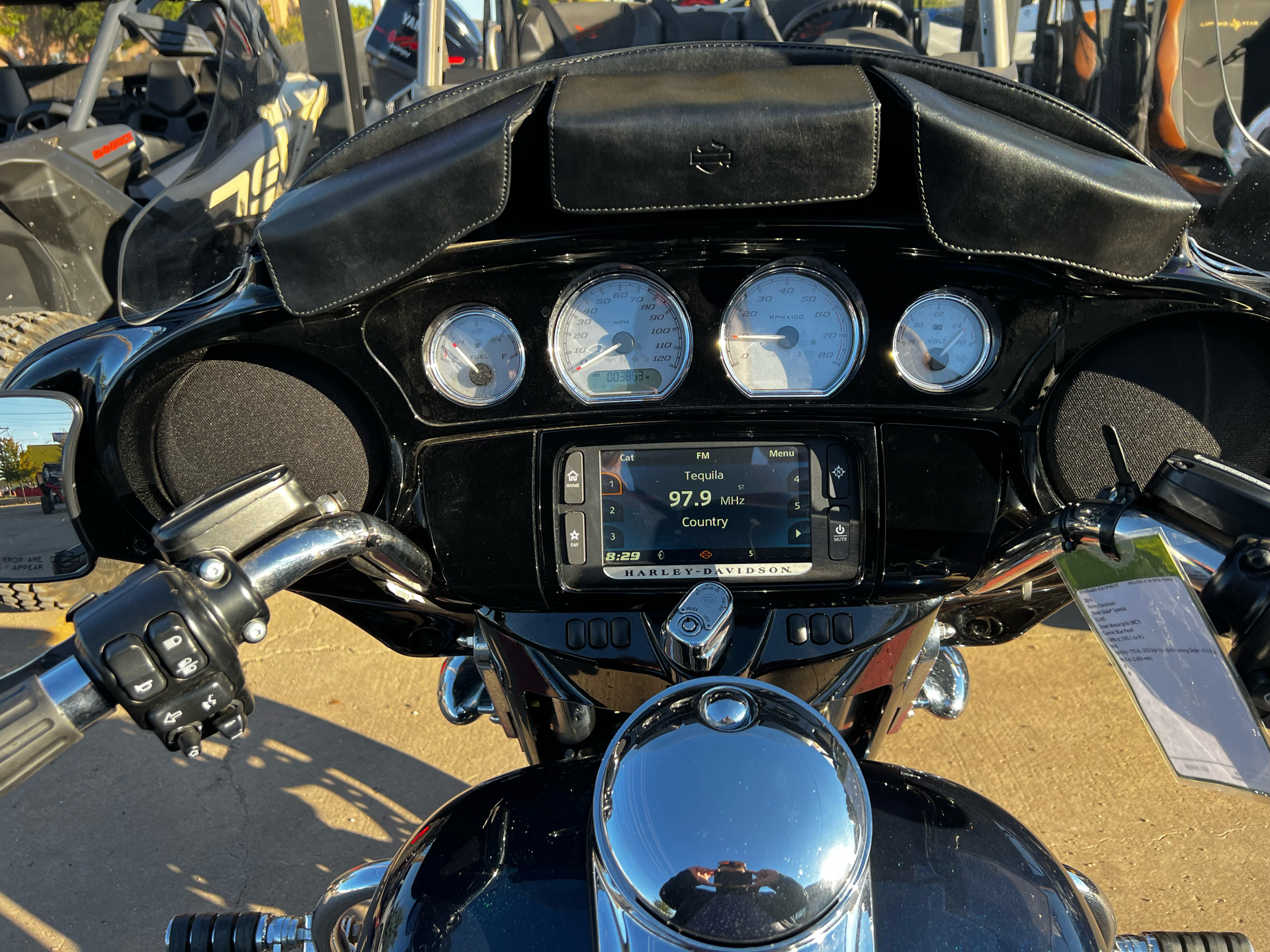 2016 Harley-Davidson Street Glide® Special in Amarillo, Texas - Photo 6