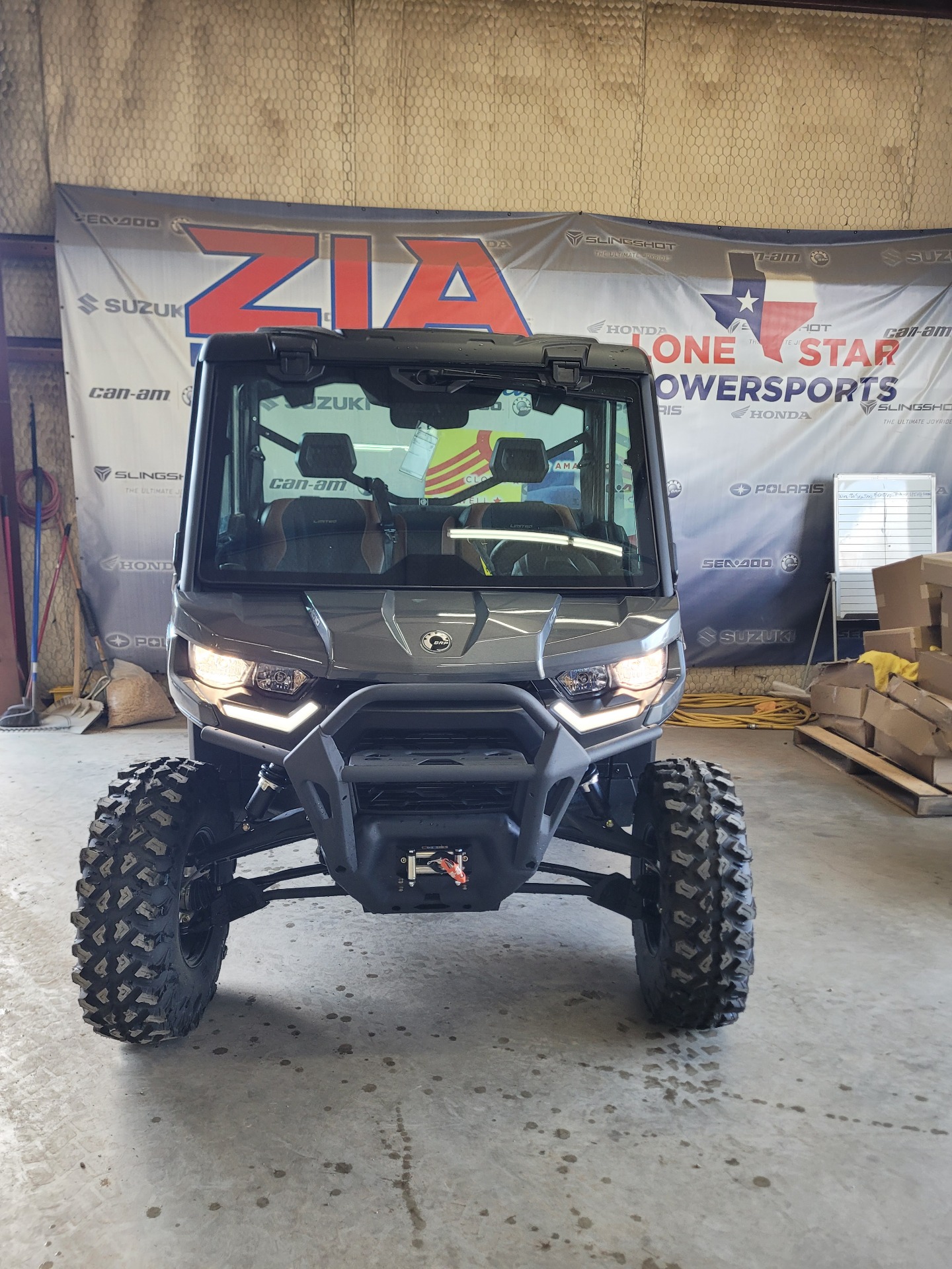 2024 Can-Am Defender Limited in Amarillo, Texas - Photo 2