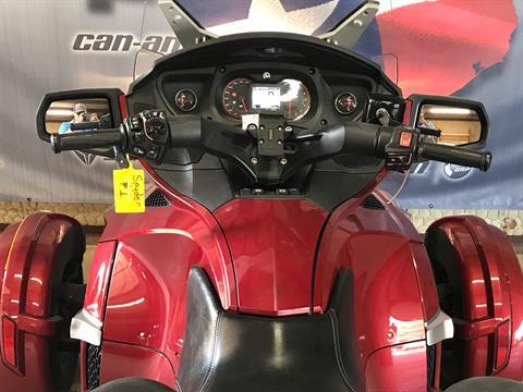 2015 Can-Am Spyder® RT-S SE6 in Amarillo, Texas - Photo 13