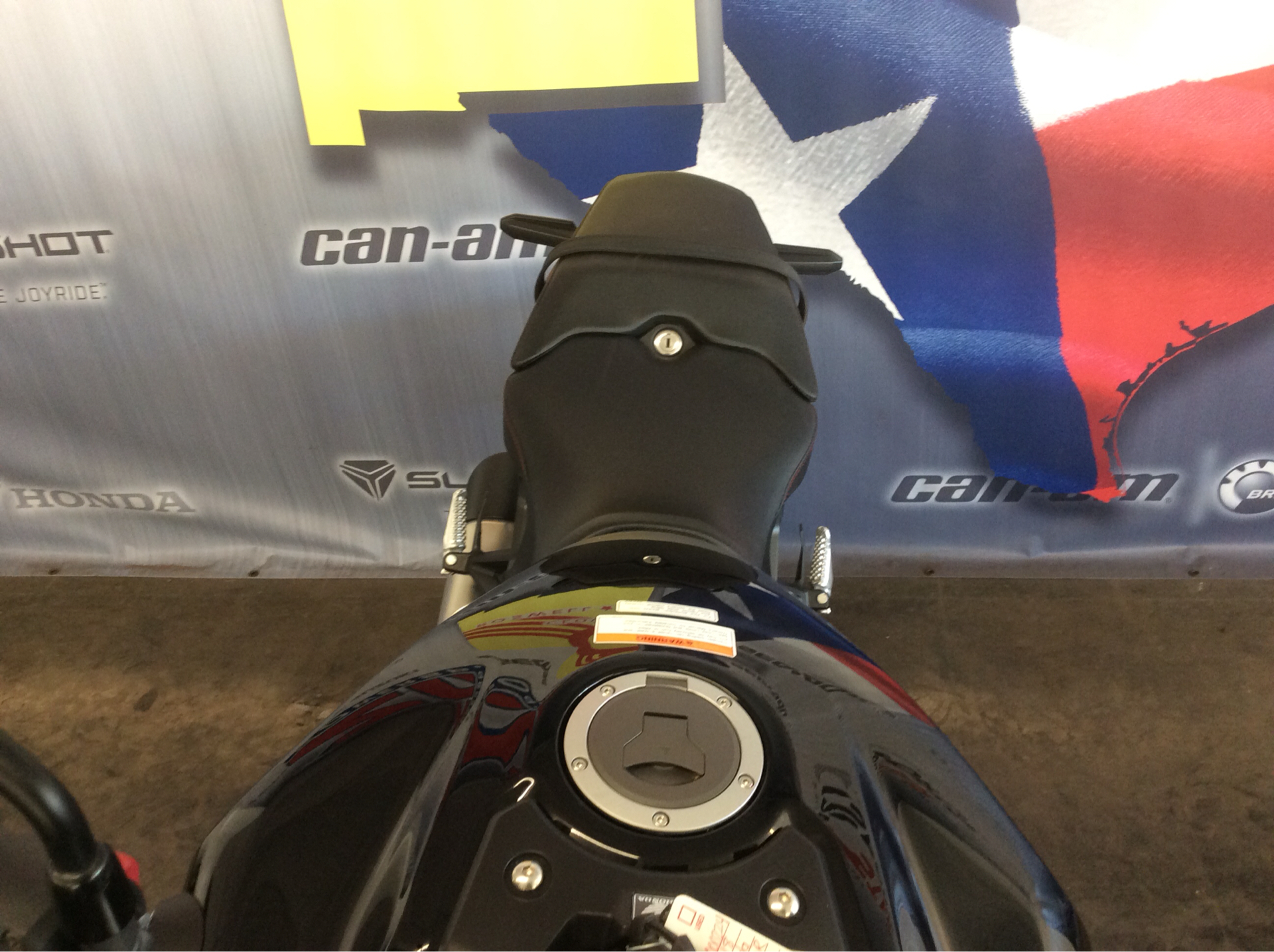 2018 Honda CB1000R in Clovis, New Mexico - Photo 10