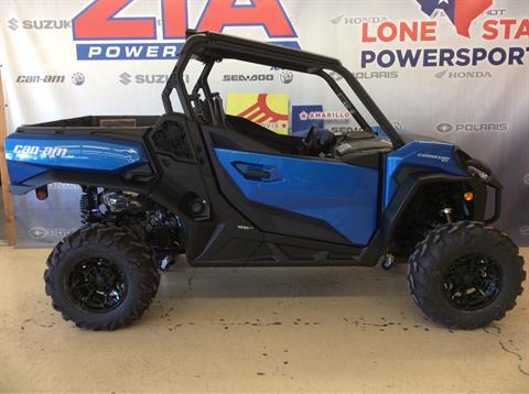 2023 Can-Am Commander XT 700 in Clovis, New Mexico - Photo 2
