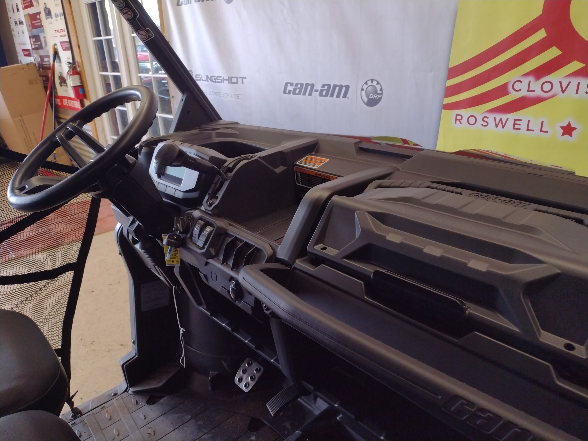 2023 Can-Am Defender MAX DPS HD9 in Clovis, New Mexico - Photo 5